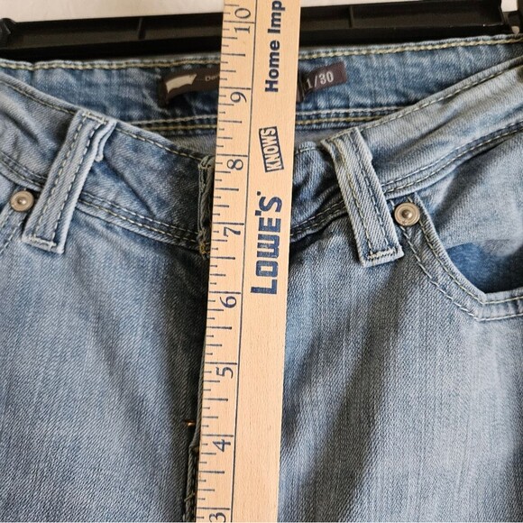 Levi's Jeans Women’s 11/30 (31x31) Demi Curve Low-Rise Bootcut Skinny Blue GUC - Picture 5 of 9